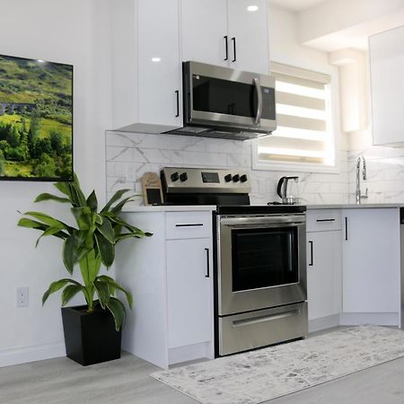 Award Winning Boho Paradise Sunlit Modern Suite YYC Exterior foto