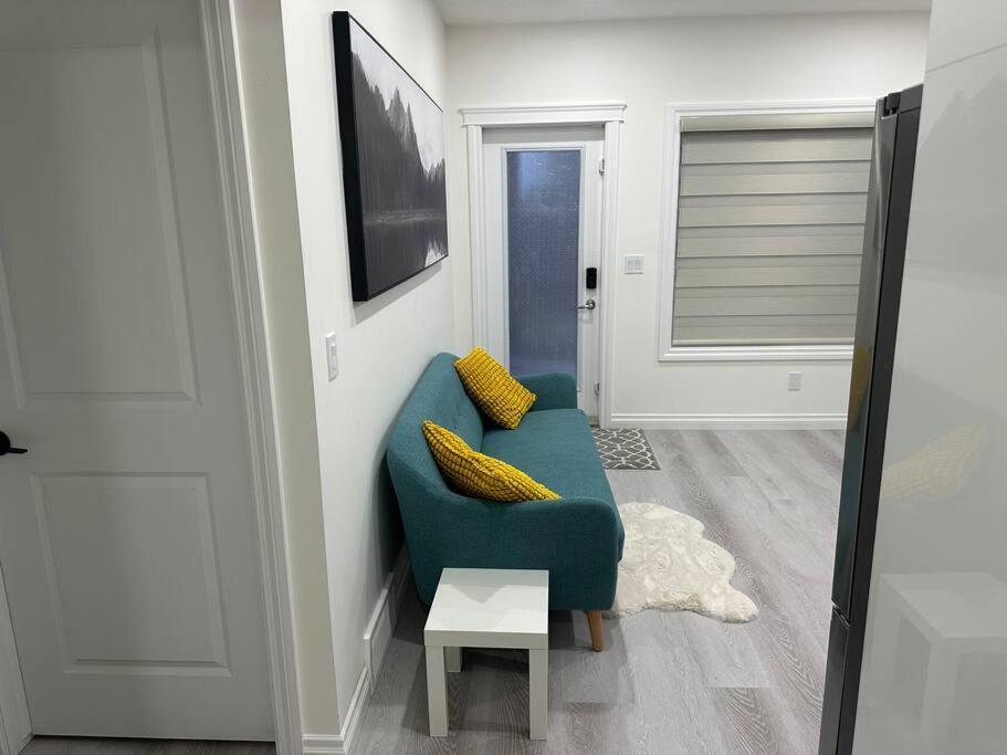 Award Winning Boho Paradise Sunlit Modern Suite YYC Exterior foto