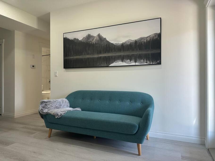 Award Winning Boho Paradise Sunlit Modern Suite YYC Exterior foto